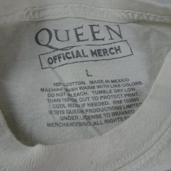 Queen News of the Word Shirt Size L - Picture 4 of 7
